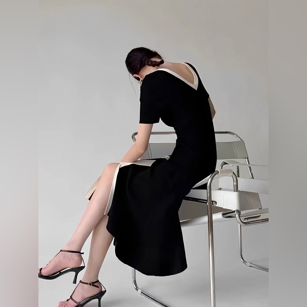Two Tone Black and Cream V-Neck Knit Slit Midi Dress - Picture 3 of 6